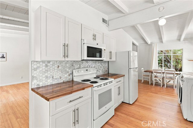 Building Photo - 20321 Sun Valley Dr
