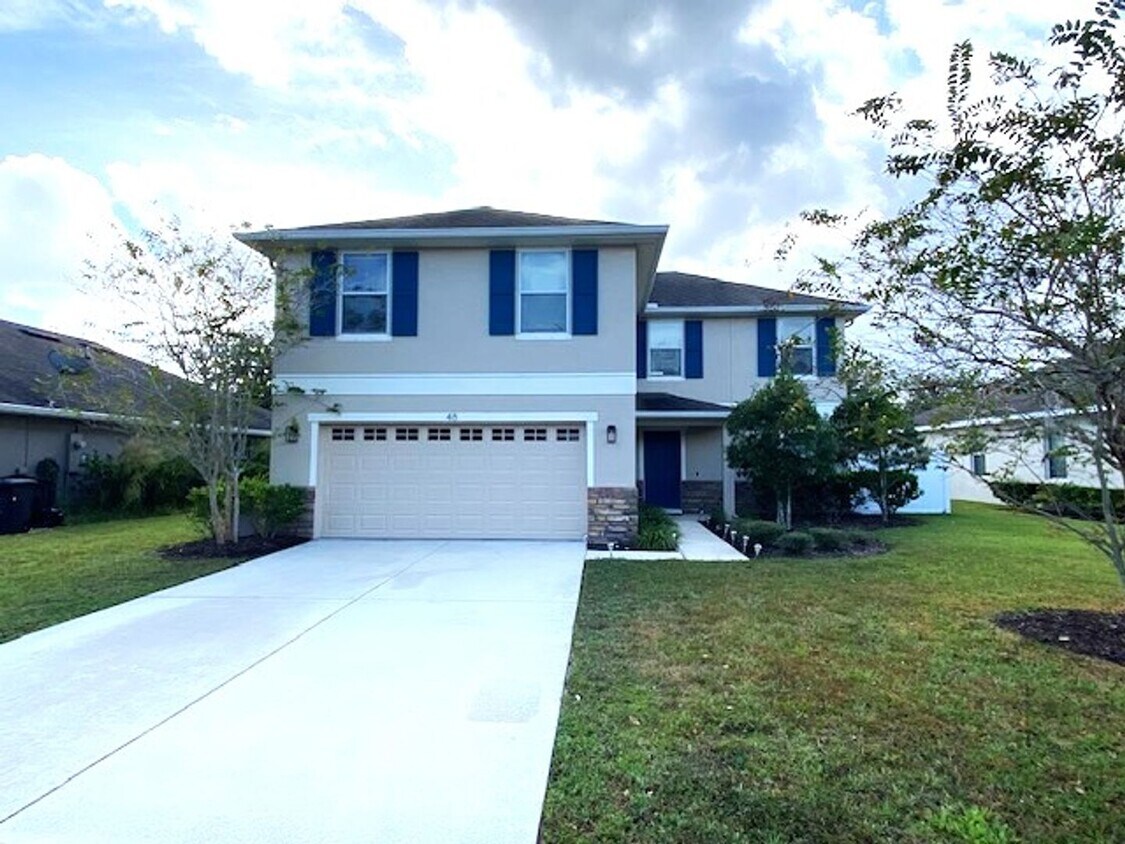 Foto principal - Beautiful 3 Bedroom Home with Loft in Ormo...