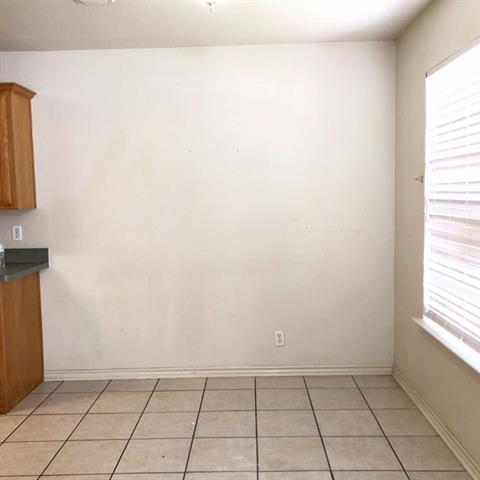 Foto del edificio - 1326-1328 S Travis St
