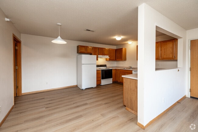 3BR, 2BA - 1,200SF - Kitchen - Campus Court Apartments