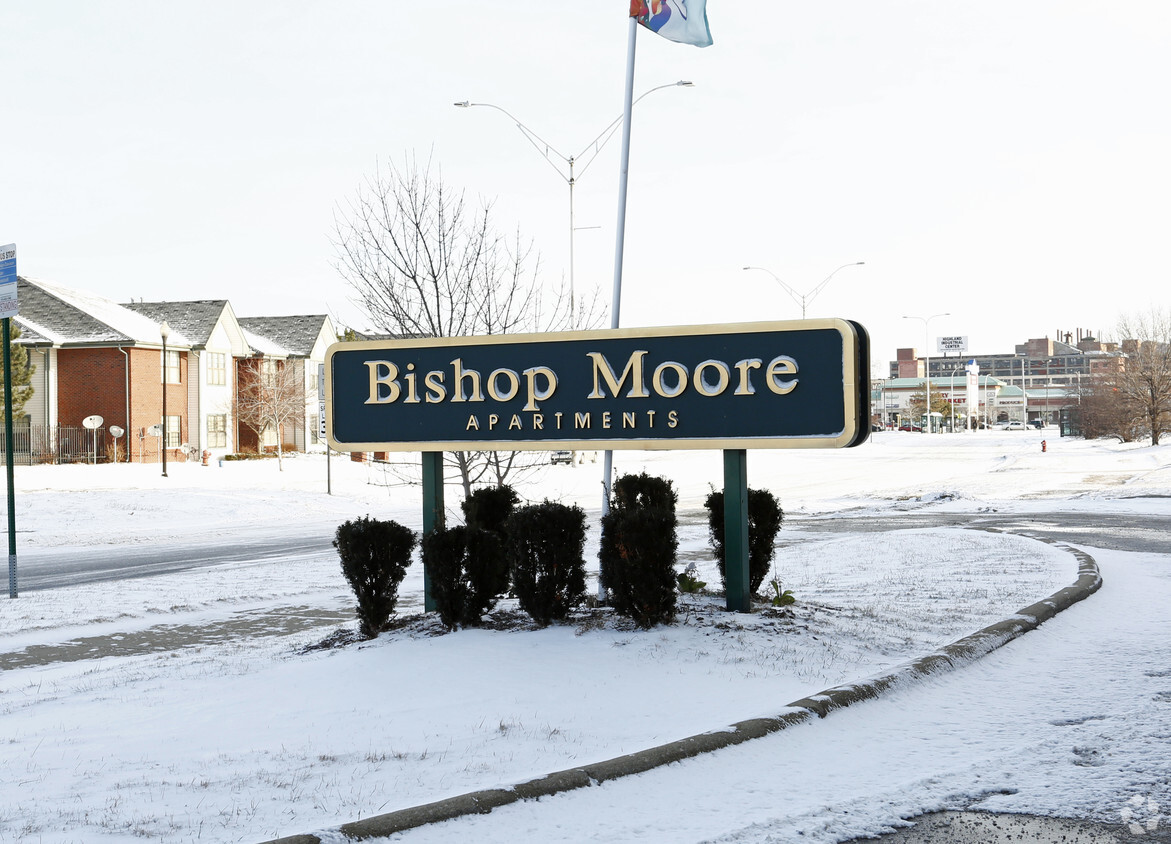 Building Photo - Bishop GD Moore Apartments