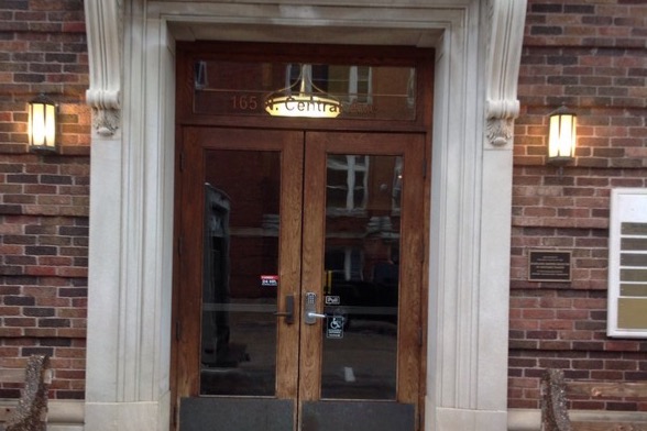 Entrada - 165 N Central Ave