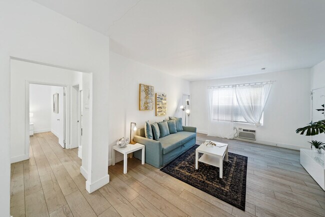 Foto del edificio - 1504 Bay Rd