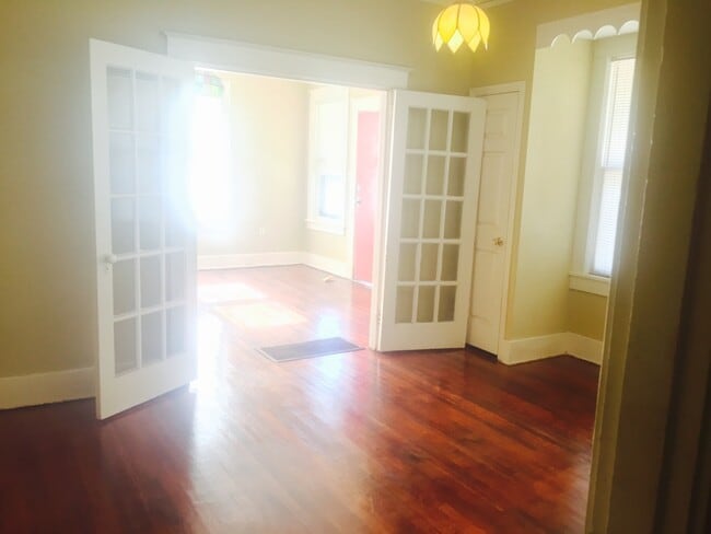 Foto del edificio - 1536 Tutwiler Ave