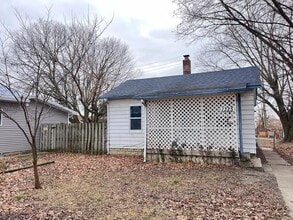 Building Photo - 1325 Finley Ave