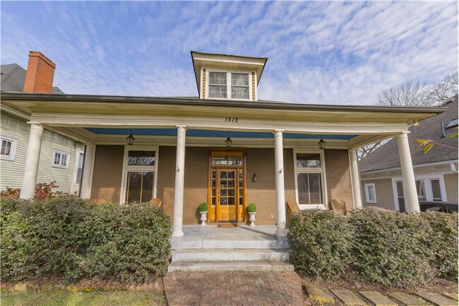 Building Photo - 1512 Beechwood Ave
