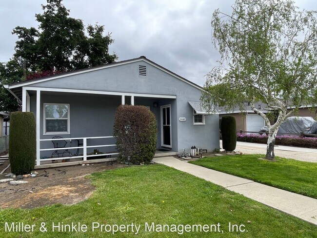Building Photo - 2 br, 1 bath House - 2062 Coastland Avenue