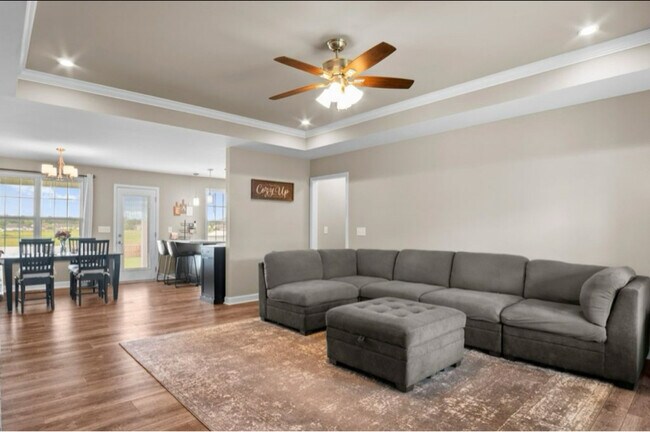 Foto del edificio - 409 Heatherwood Dr