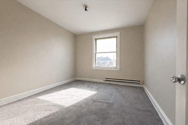 Building Photo - 3535 Lyndale Ave