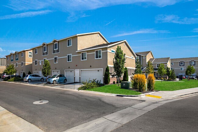 Foto del edificio - 3710 N Centrepoint Way