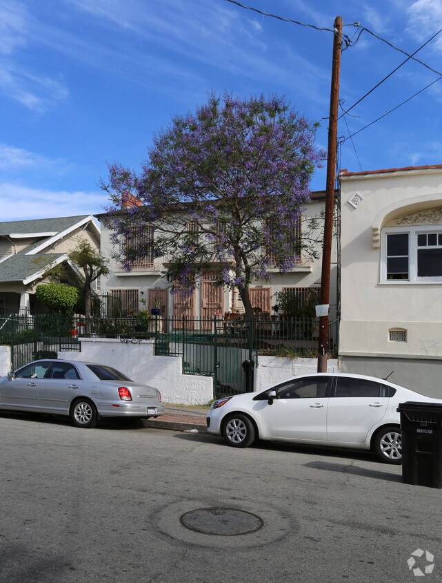 Building Photo - 2951 Francis Ave