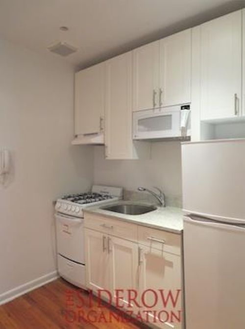 Building Photo - 207 76th St