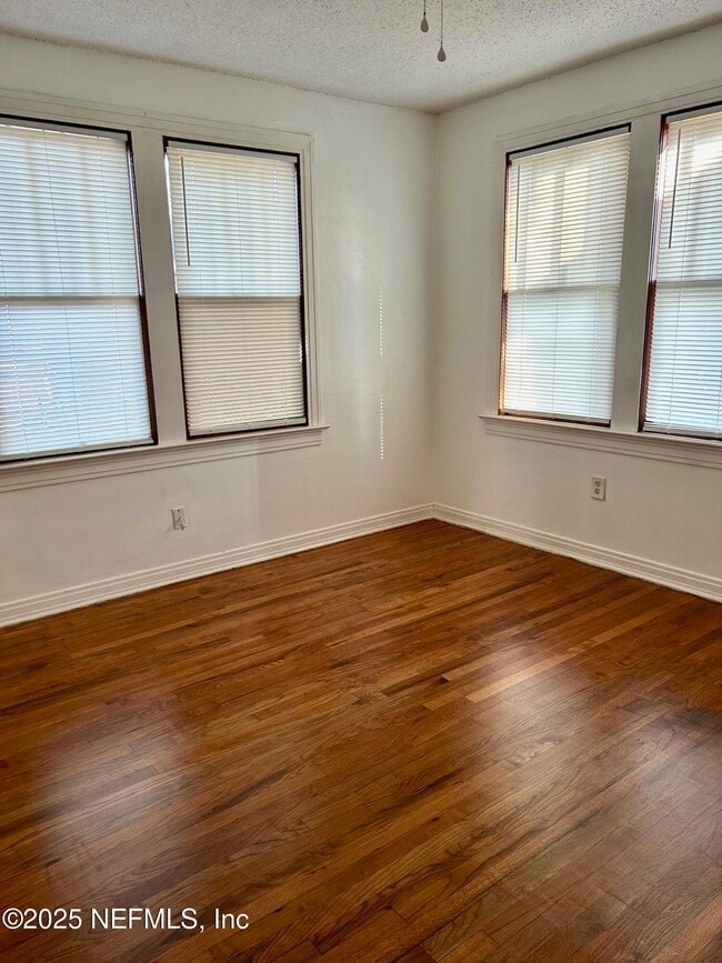 Building Photo - 5038 Blackburn St