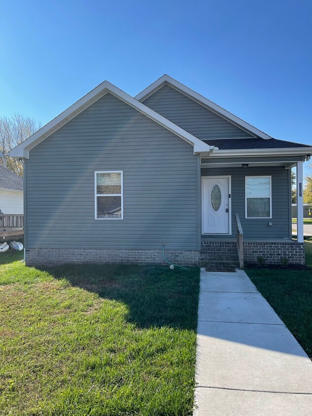 302 College St, Portland, TN 37148 House Rental in Portland, TN