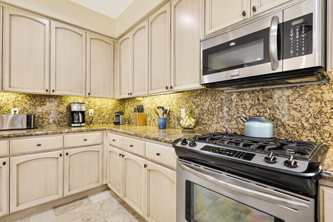 Foto del edificio - 78825 Vía Ventana