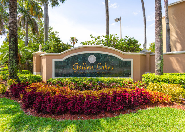 Foto del edificio - Golden Lakes Apartments