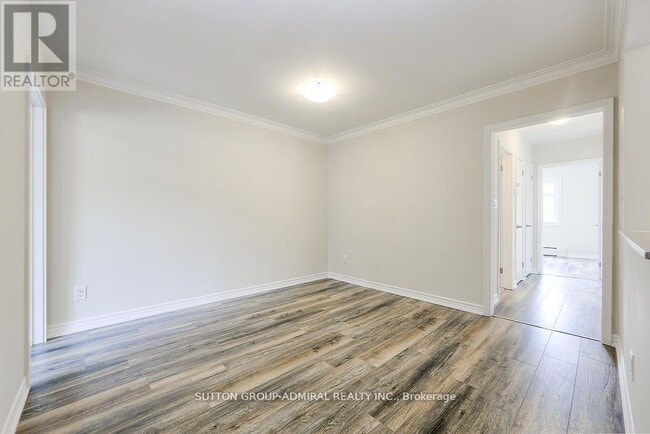 Building Photo - 28 Garthdale Ct