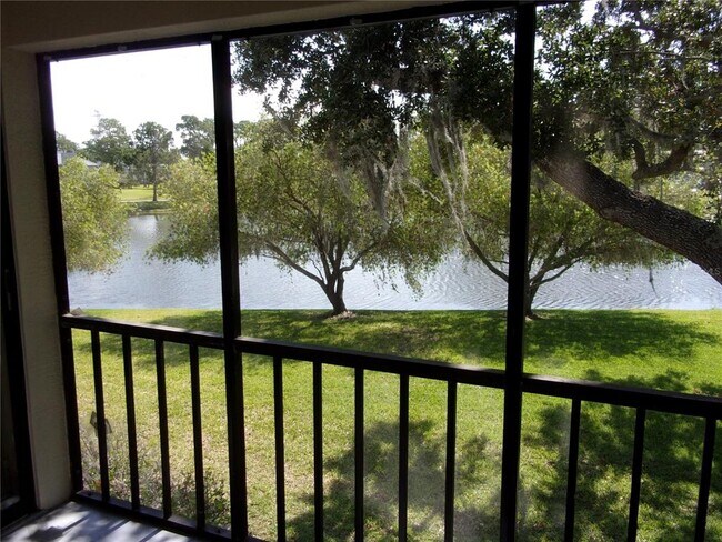 Foto del edificio - 162 Lakeview Way