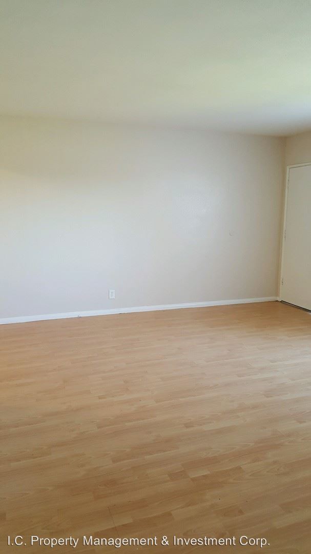 Foto del edificio - 11467 Sherman Way