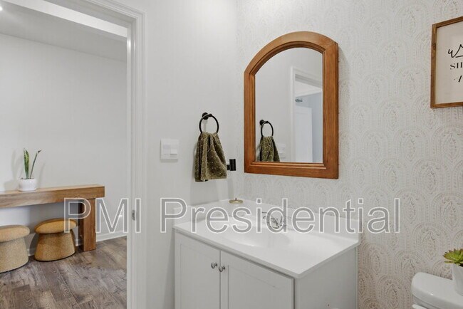 Foto del edificio - 11070 Chappell Crk Cir