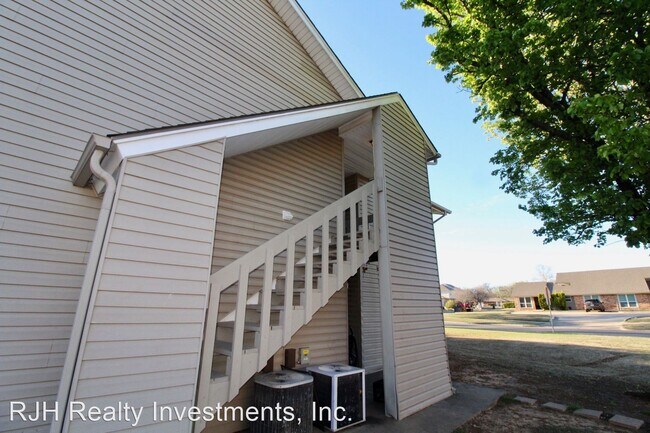 Building Photo - 2 br, 1 bath Apartment - 1900 Dover 1900 D...