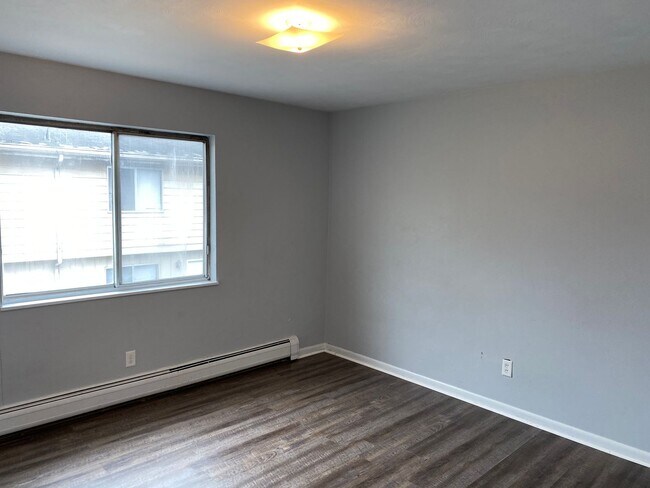 Foto del edificio - 726-730 Pioneer- 2 BR Apts in the south en...