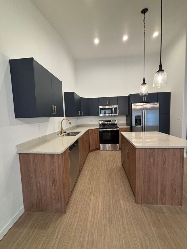 Foto del edificio - 3 Bed 3 Bath Townhome