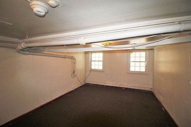 Building Photo - 117 W. 29th St