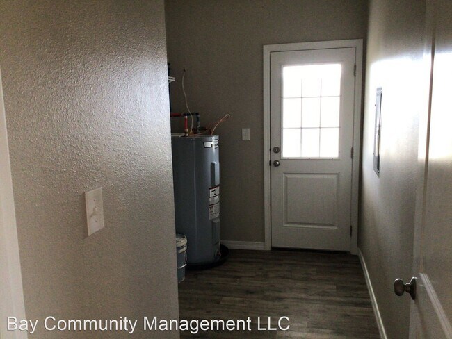 Building Photo - 3 br, 2 bath House - 135 Bay Grove Road