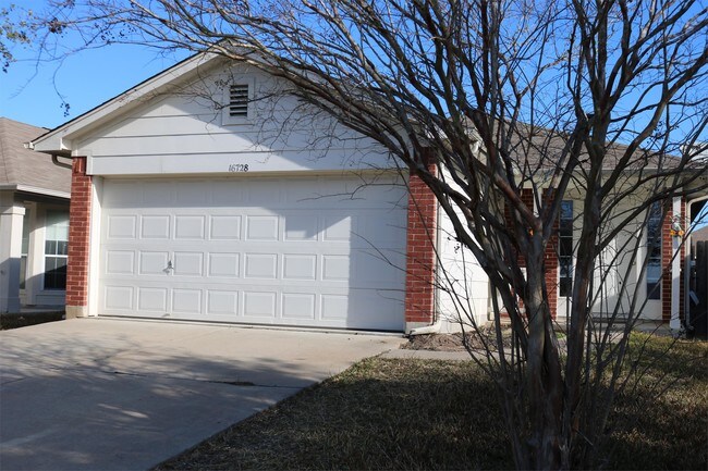 Foto del edificio - 16728 Hamilton Point Cir