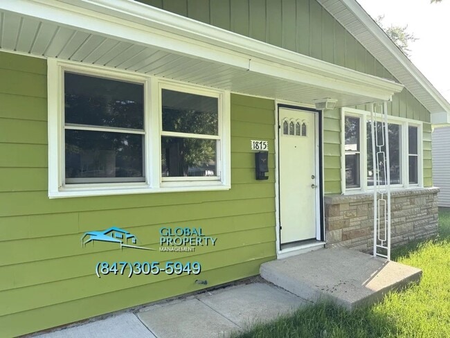 Building Photo - 3 BEDROOM HOME FOR RENT KANKAKEE, IL