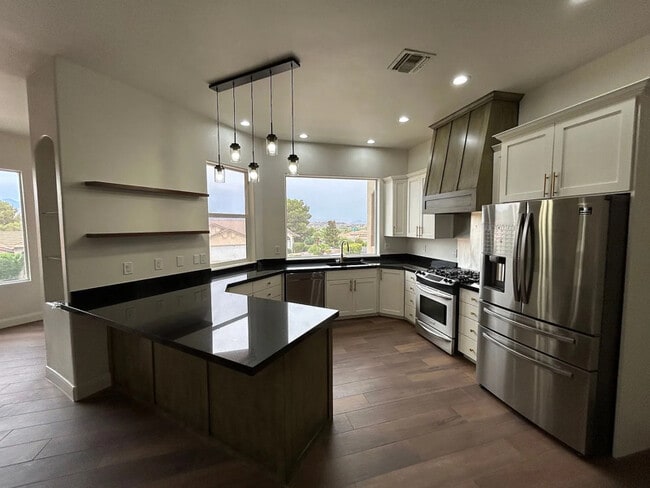 Building Photo - 2164 Balboa Way