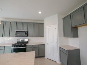 Building Photo - 8 Carmel Dr