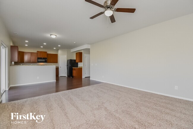 Foto del edificio - 6632 Kearsarge Dr