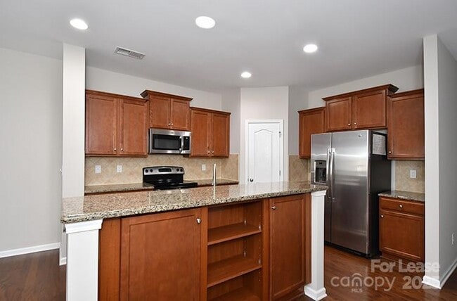 Foto del edificio - 8204 Viewpoint Lane