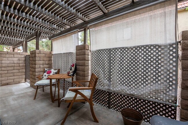 Foto del edificio - 1844 Mimosa Ct