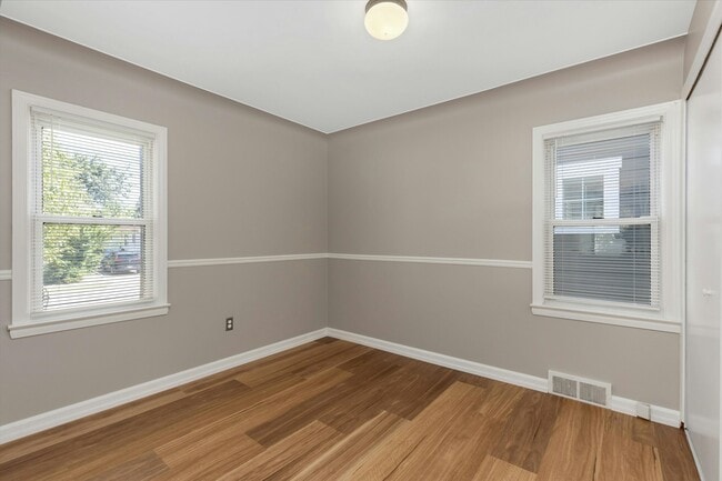 Foto del edificio - 712 Golf Ave