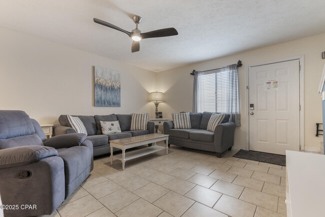 Foto del edificio - 164 Robin Ln