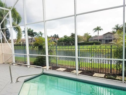 Foto del edificio - 6168 NW 24th St