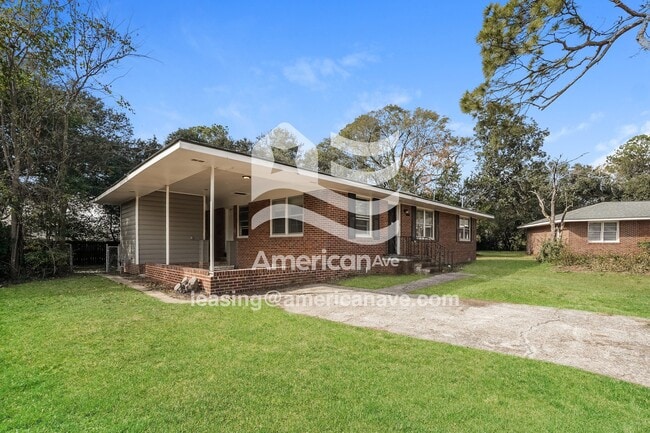 Foto del edificio - 2620 Providence Ct