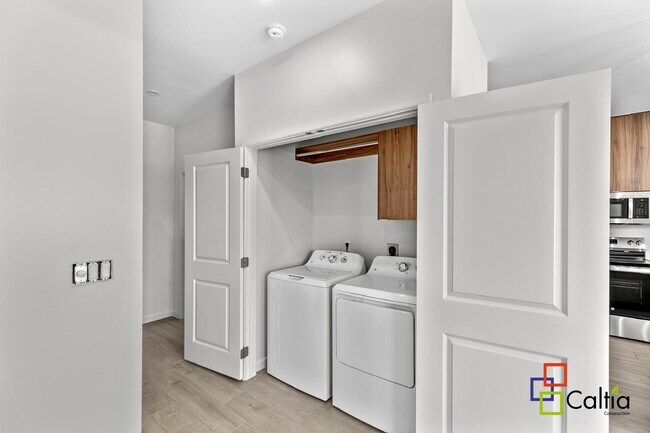 Foto del edificio - 3401 Duke Ave