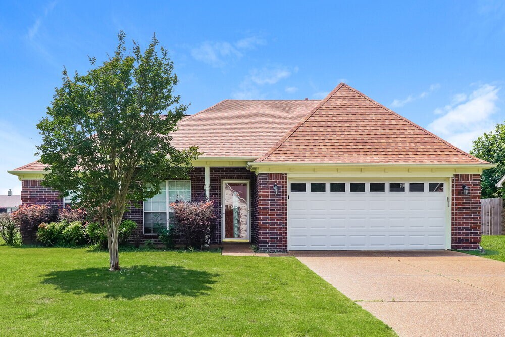 Foto principal - 130 Village Dr