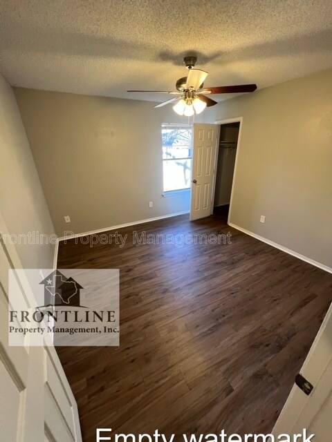 Building Photo - 3/2/2 Duplex- North Richland Hills - Bike ...