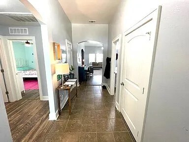 Foto del edificio - 1202 W Stonecrest Ave