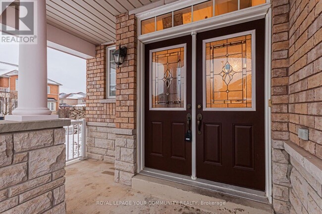 Photo du bâtiment - 338 Golden Orchard Rd