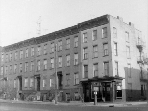 1959 Throwback! - 561 Clinton St
