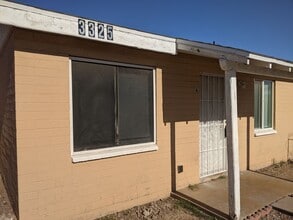 Building Photo - 3325 W Monroe St