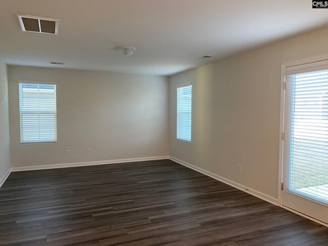 Foto del edificio - 2110 County Line Trl