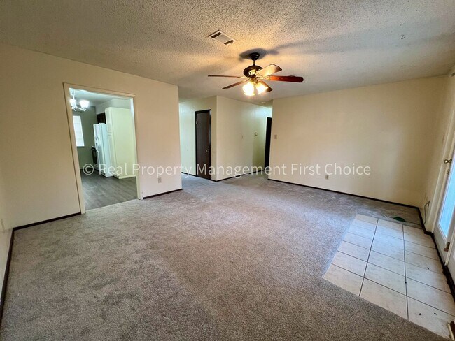 Foto del edificio - Cute 3 Bedroom/2 Bathroom Home For Rent! *...