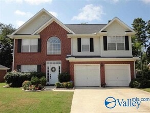 Building Photo - 115 Bambi Ln